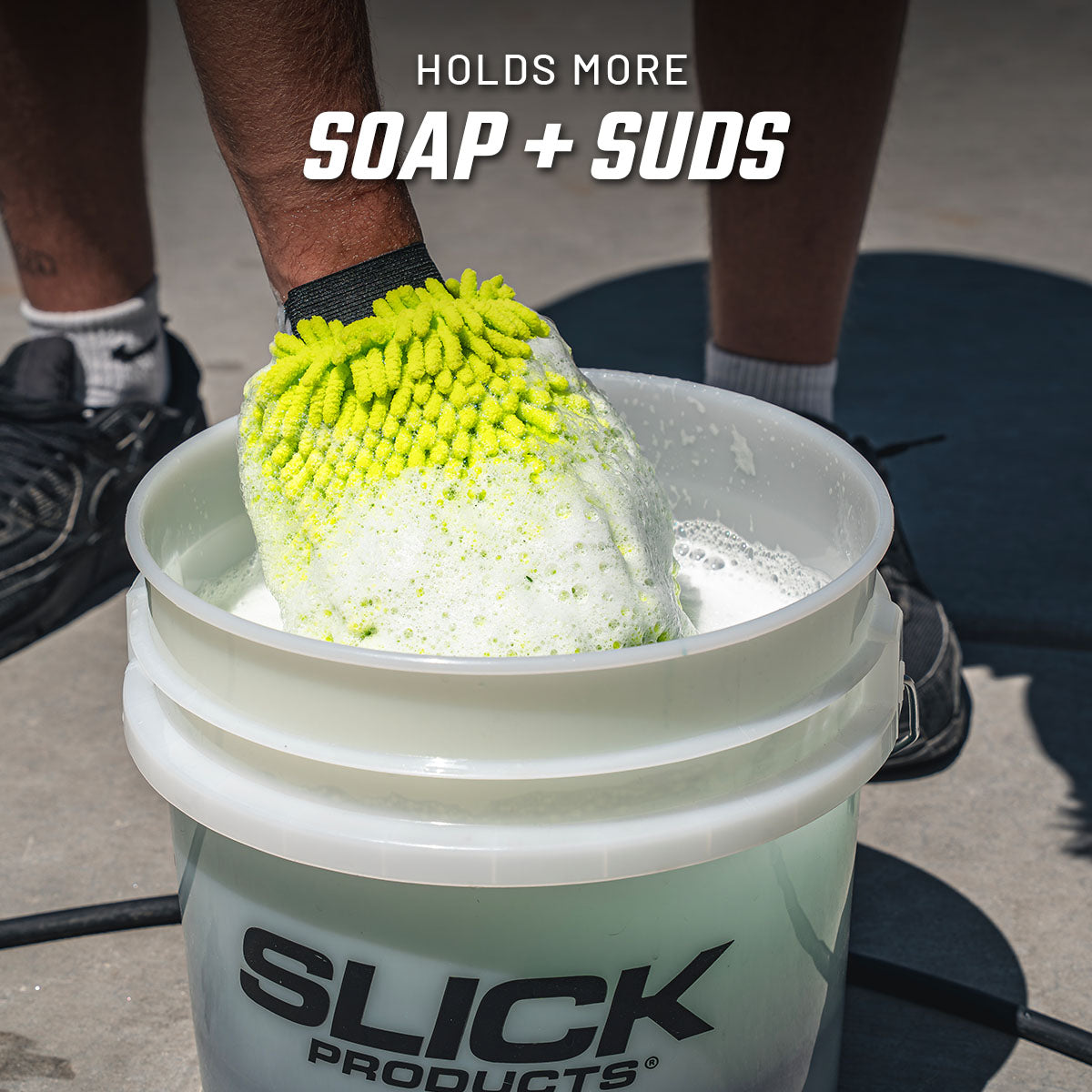 Scratch-Free Wash Mitt